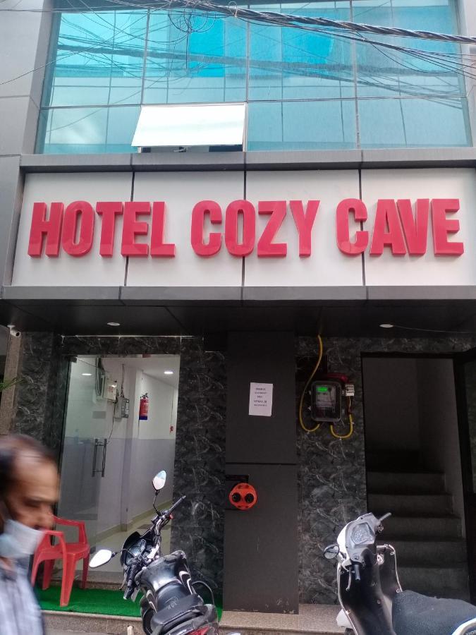 Hotel Cozy Cave Near Igi Airport Delhi Nova Deli Exterior foto