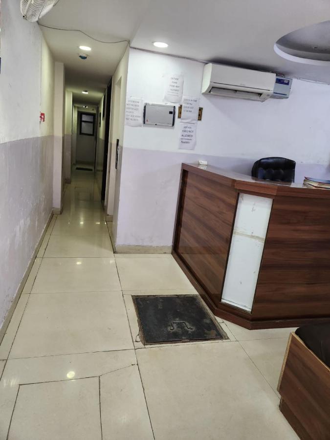 Hotel Cozy Cave Near Igi Airport Delhi Nova Deli Exterior foto