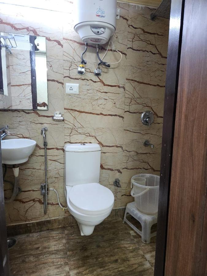 Hotel Cozy Cave Near Igi Airport Delhi Nova Deli Exterior foto